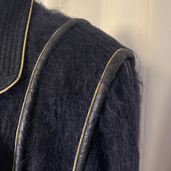 Custom black coat with gold trim full length Y2K medium shoulder pads - Picture 5 of 11